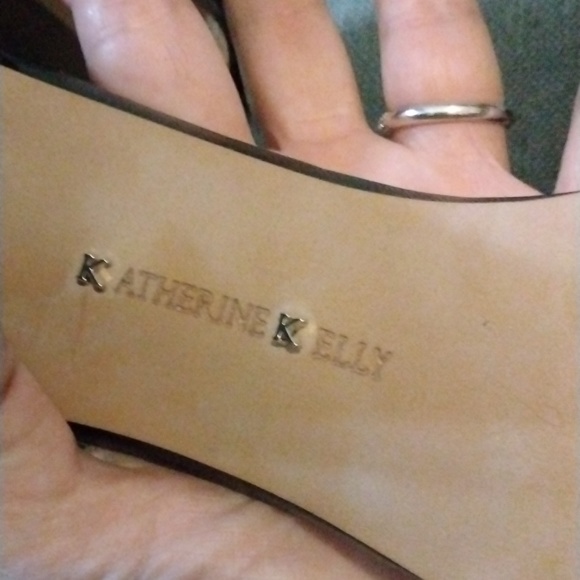 Katherine Kelly Heels 👠 - Picture 5 of 6